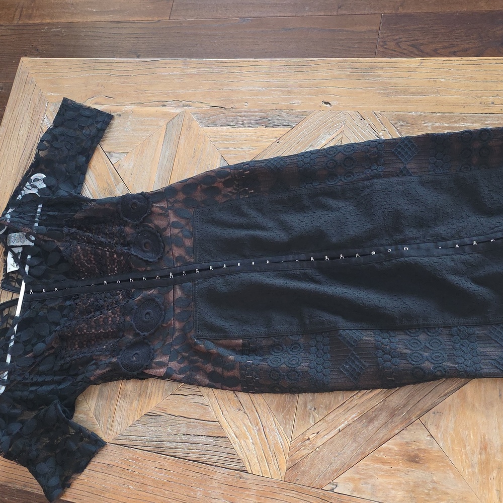 Most gorgeous BYRON LARS lace layered fitted cocktail dress! 2 Petite